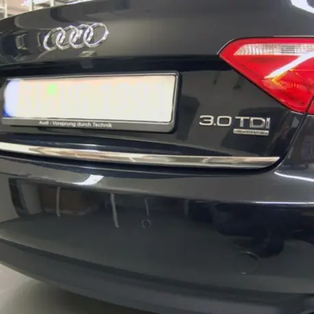 Ostatnia szansa Audi A5 S5 – Listwa chromowana bagażnik