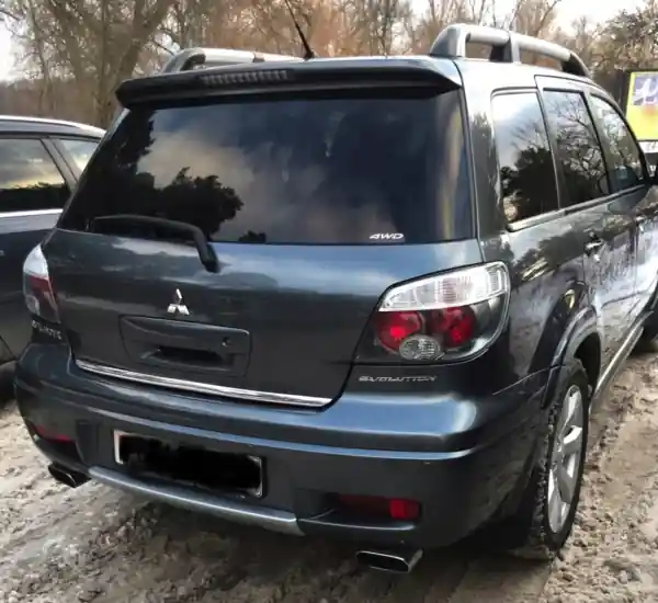 Mitsubishi Outlander I – LISTWA CHROM na Klapę Tylko dziś