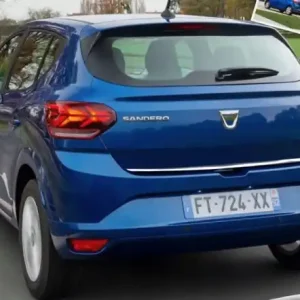 DACIA SANDERO III – LISTWA CHROM na Klapę Cena promocyjna
